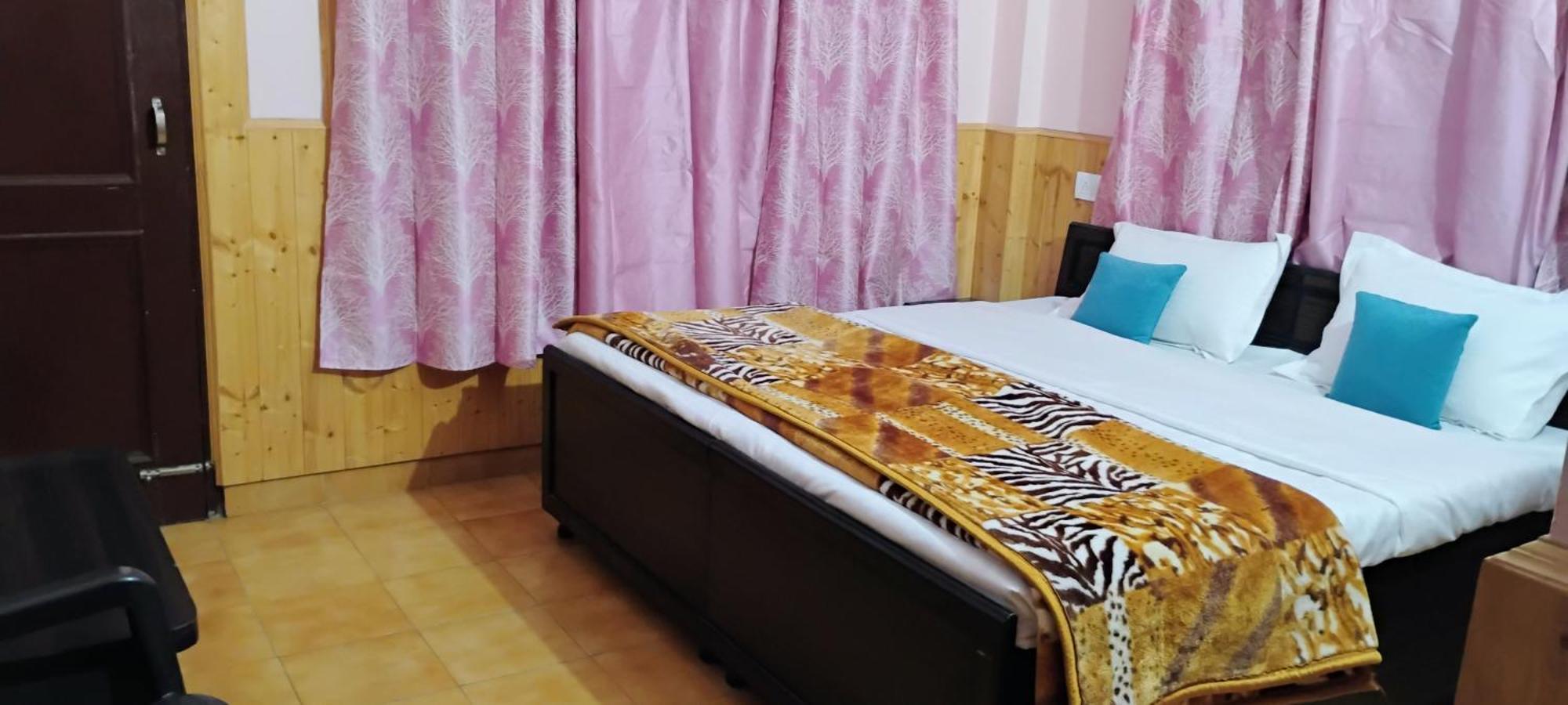 Thakur Homes- Couple And Family Friendly Homestay Shimla Exterior foto